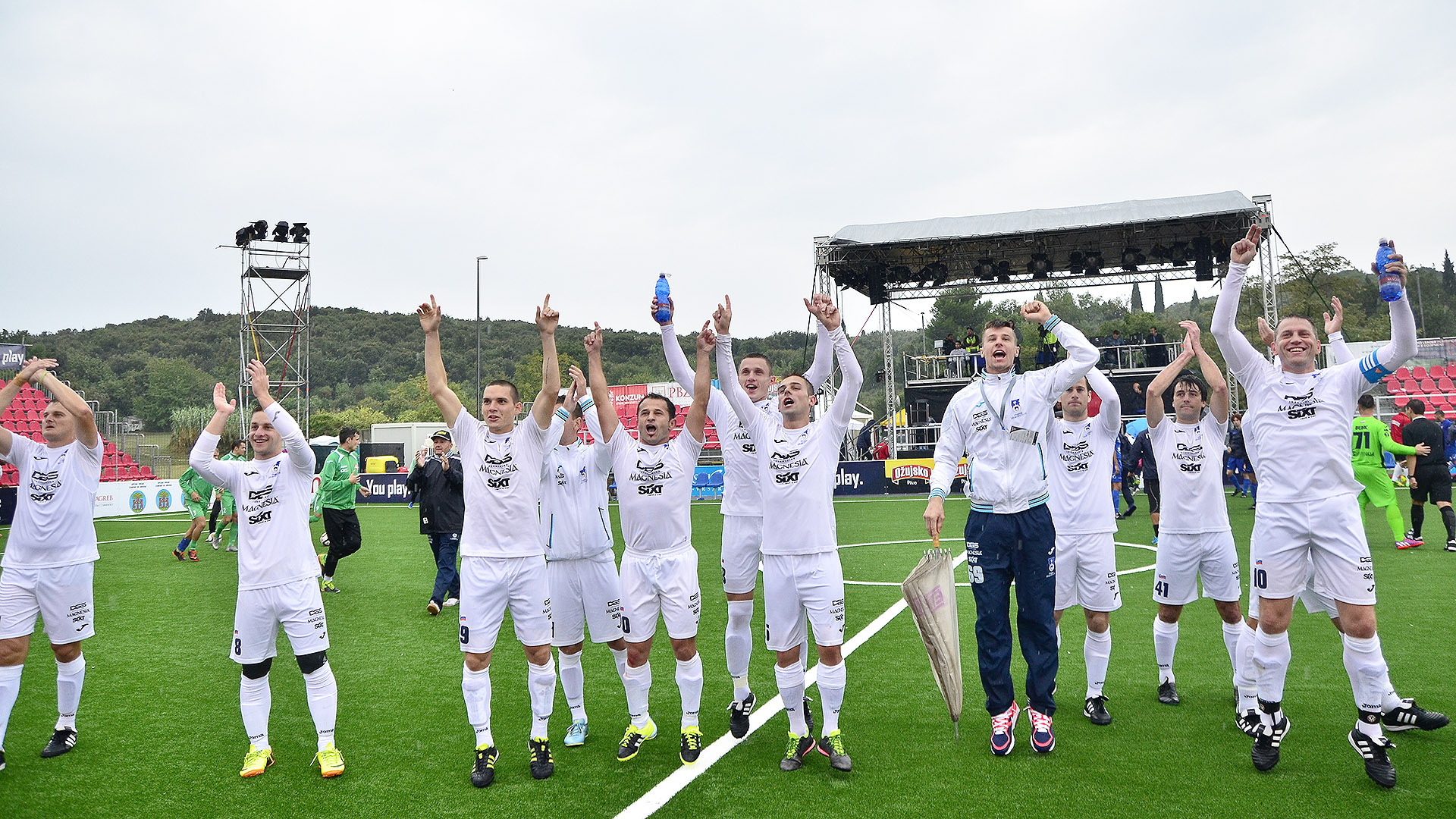 Zahvala_navijačem_2_SLO_25 9 2015