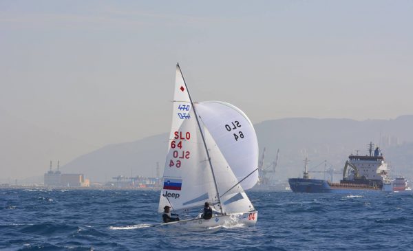 12068485_896673683715536_8211913778295868939_o