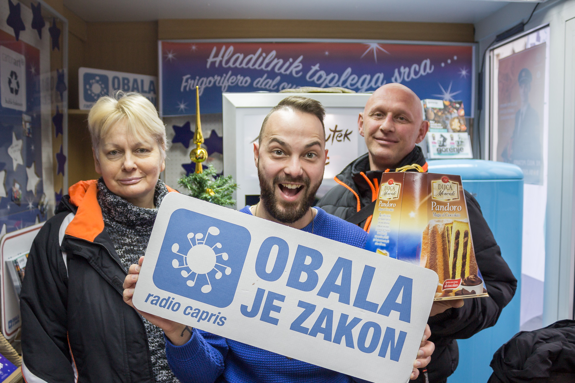 Dogajanje v Caprisovem terenskem studiu 3